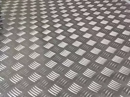 Paano Mapapabuti ng Aluminum Checkered Plate ang Iyong Mga Proyekto?