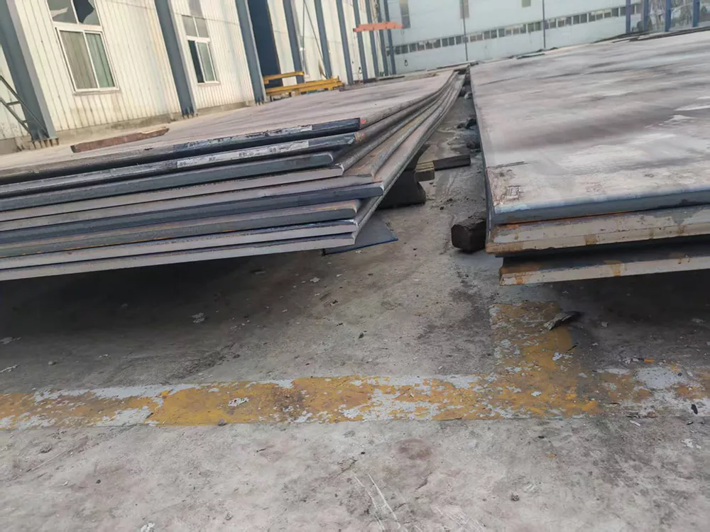 Makapal na Steel Plate